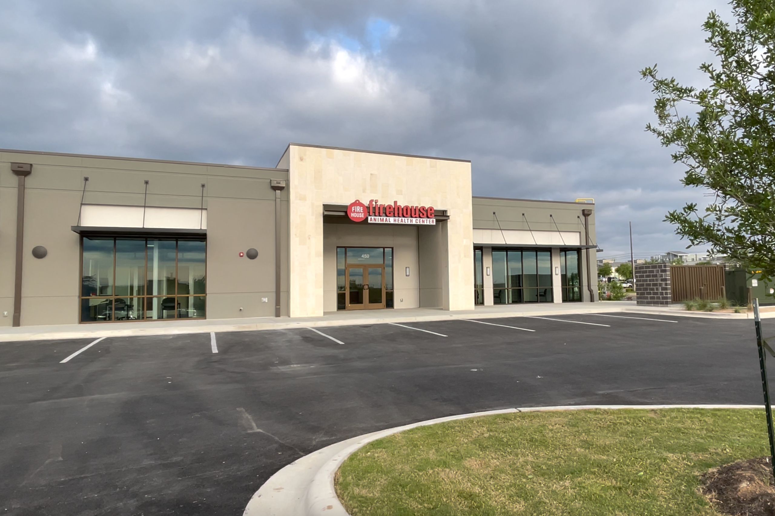 Firehouse Animal Health Kyle Tour Vet Clinic In Kyle, TX