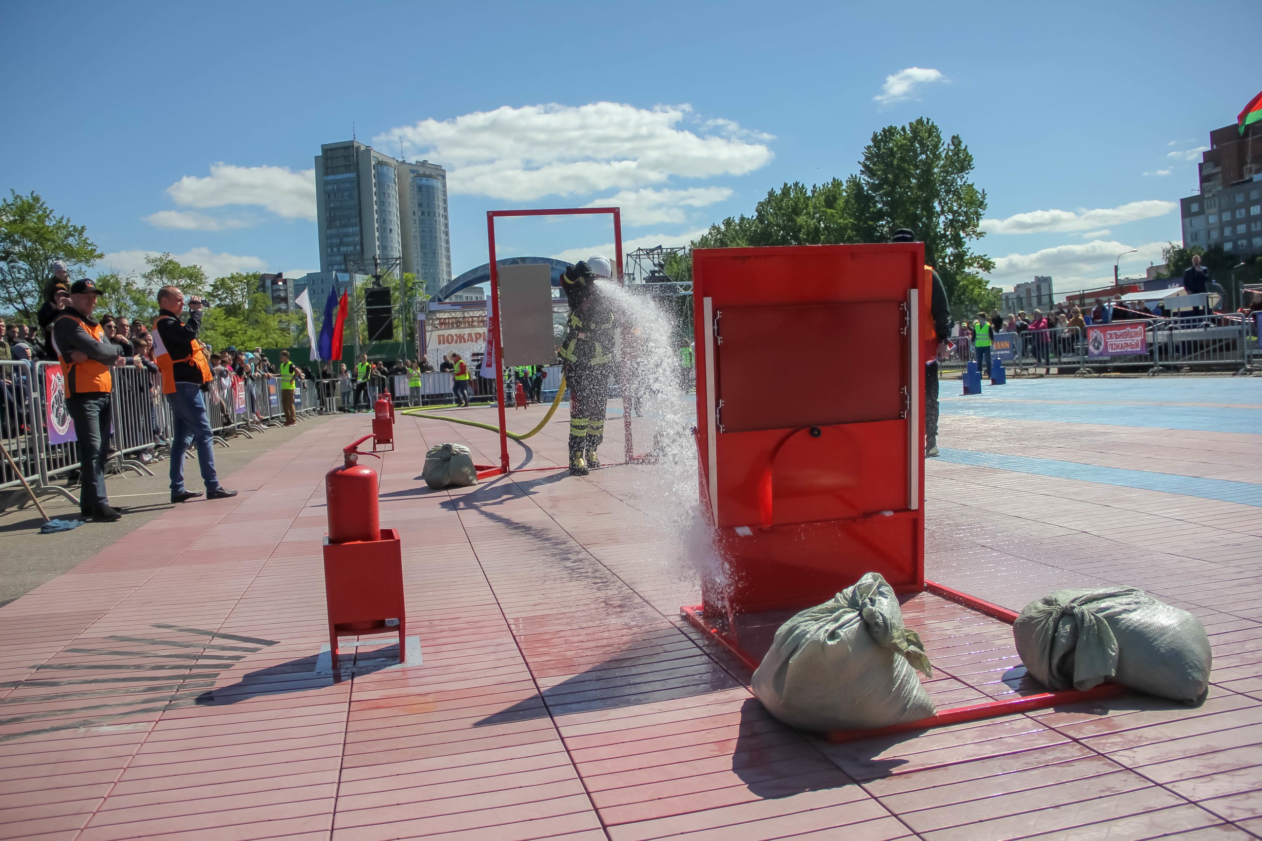 сильнейший пожарный 2021