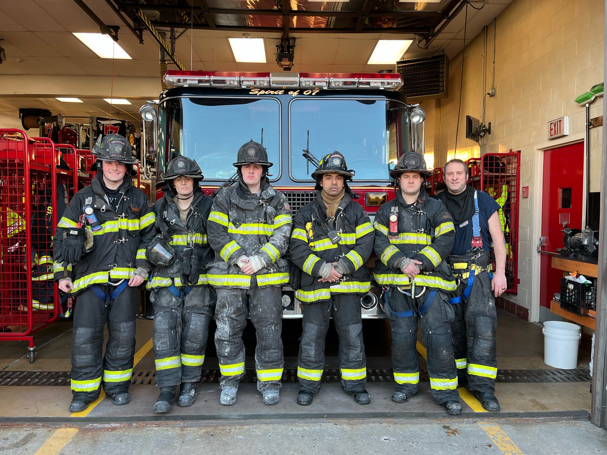 MOTLEY CREW HOLTSVILLE FIRE DEPARTMENT LONG ISLAND (NY) Fire News