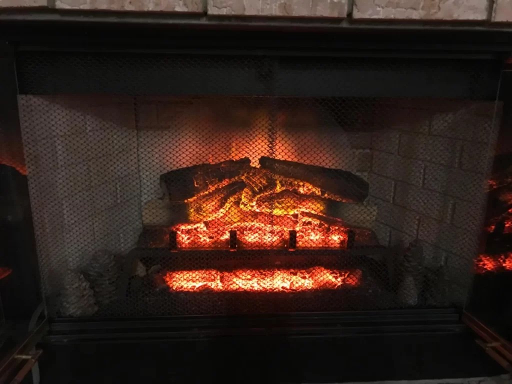 9 Best Electric Fireplace Logs With 3D Realistic Effect