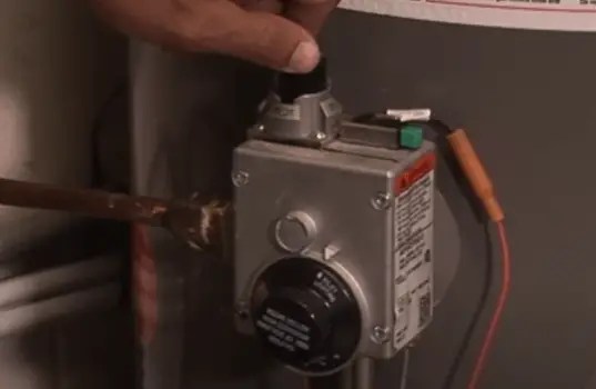 Reliance 606 Water Heater Pilot Won’t Stay Lit [5 Easy Solutions