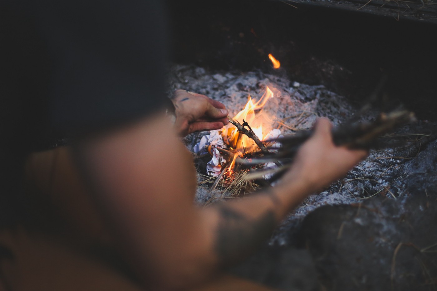 How hot does kerosene burn? Safety facts about kerosene