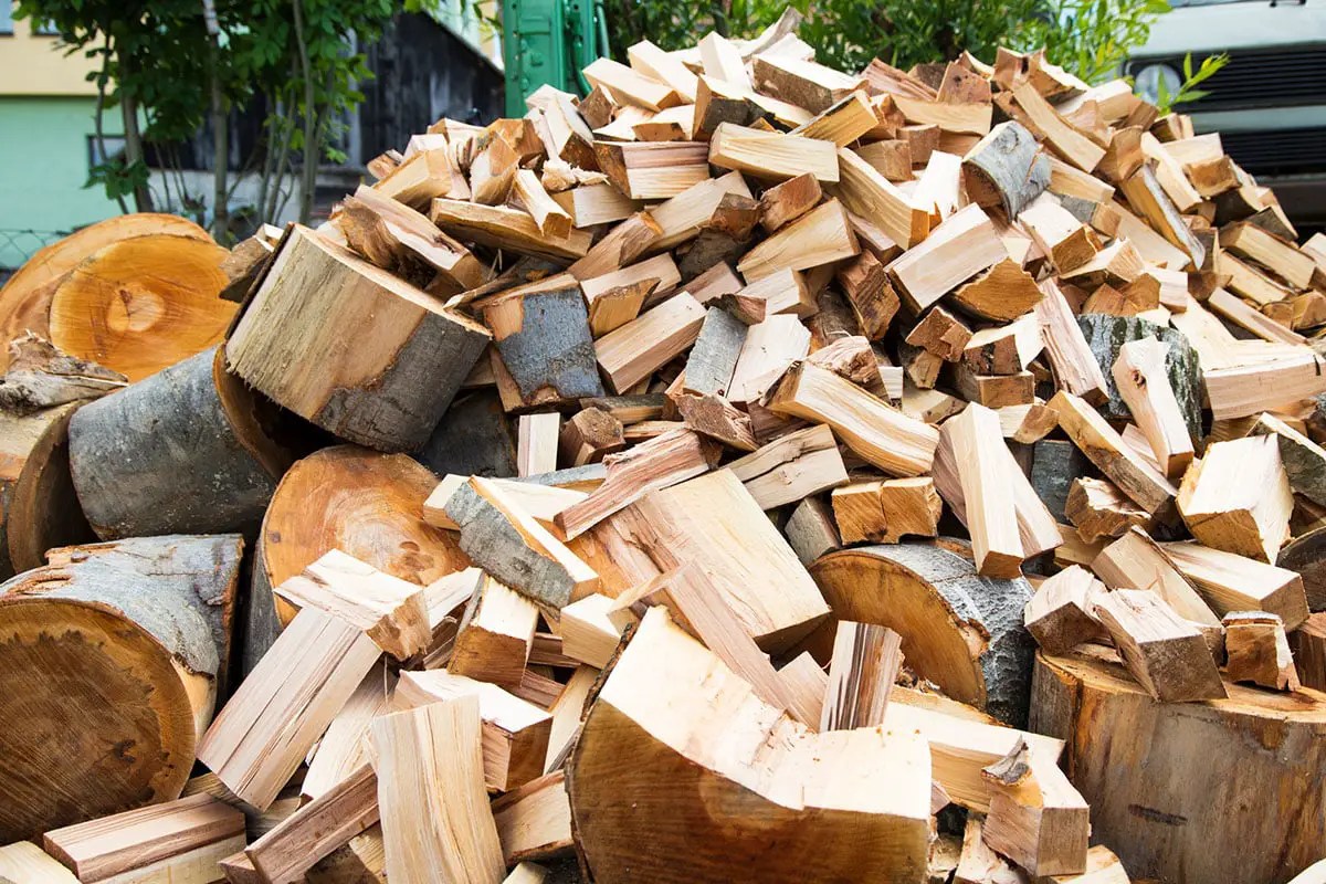 Is cherry wood good to burn? Pros and cons of burning cherry
