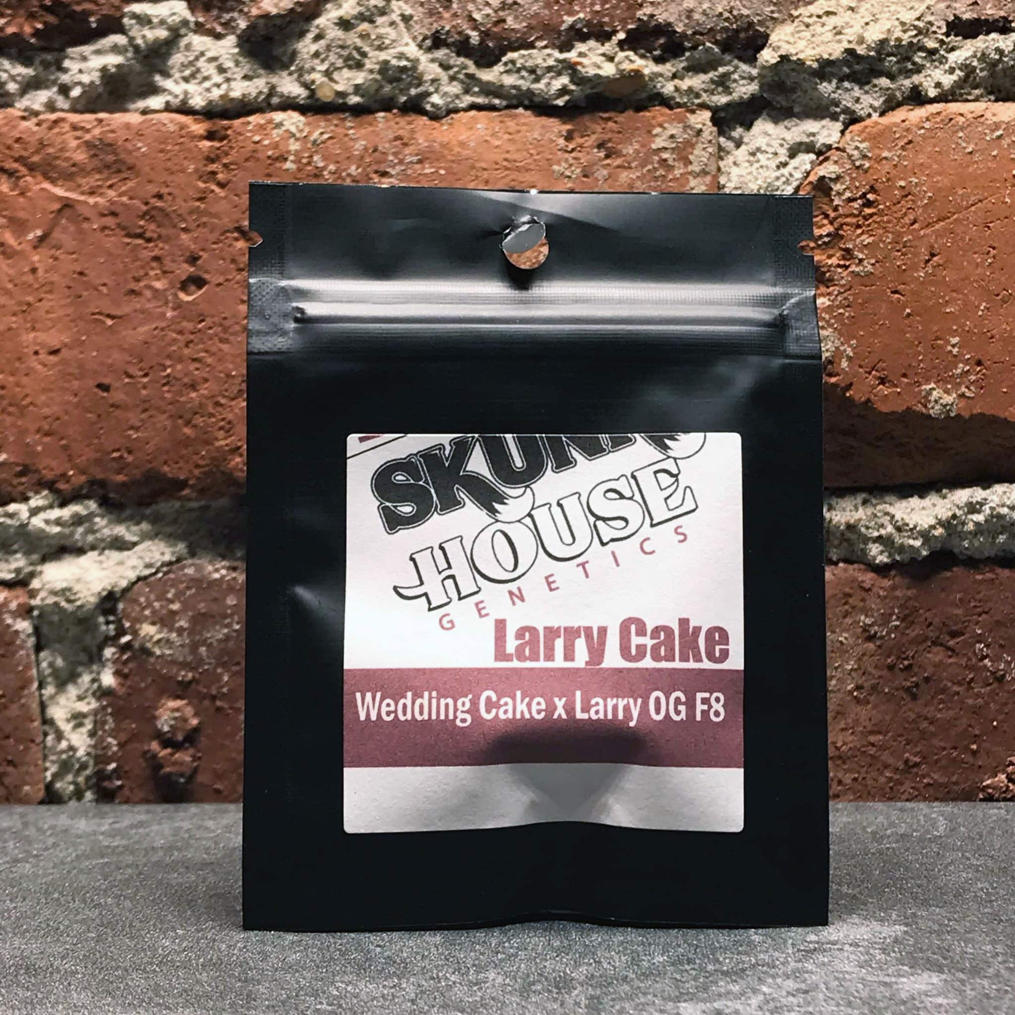 SKUNK HOUSE LARRY CAKE (13PK) (REGS) Fire Tree Seed Vault