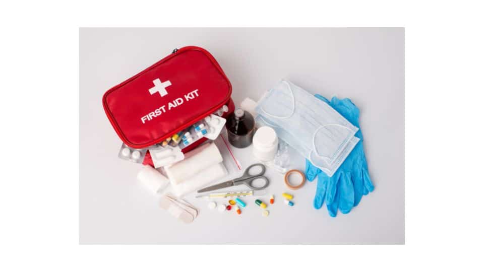2 Reasons Why First Aid Kits Don’t Come With Medication