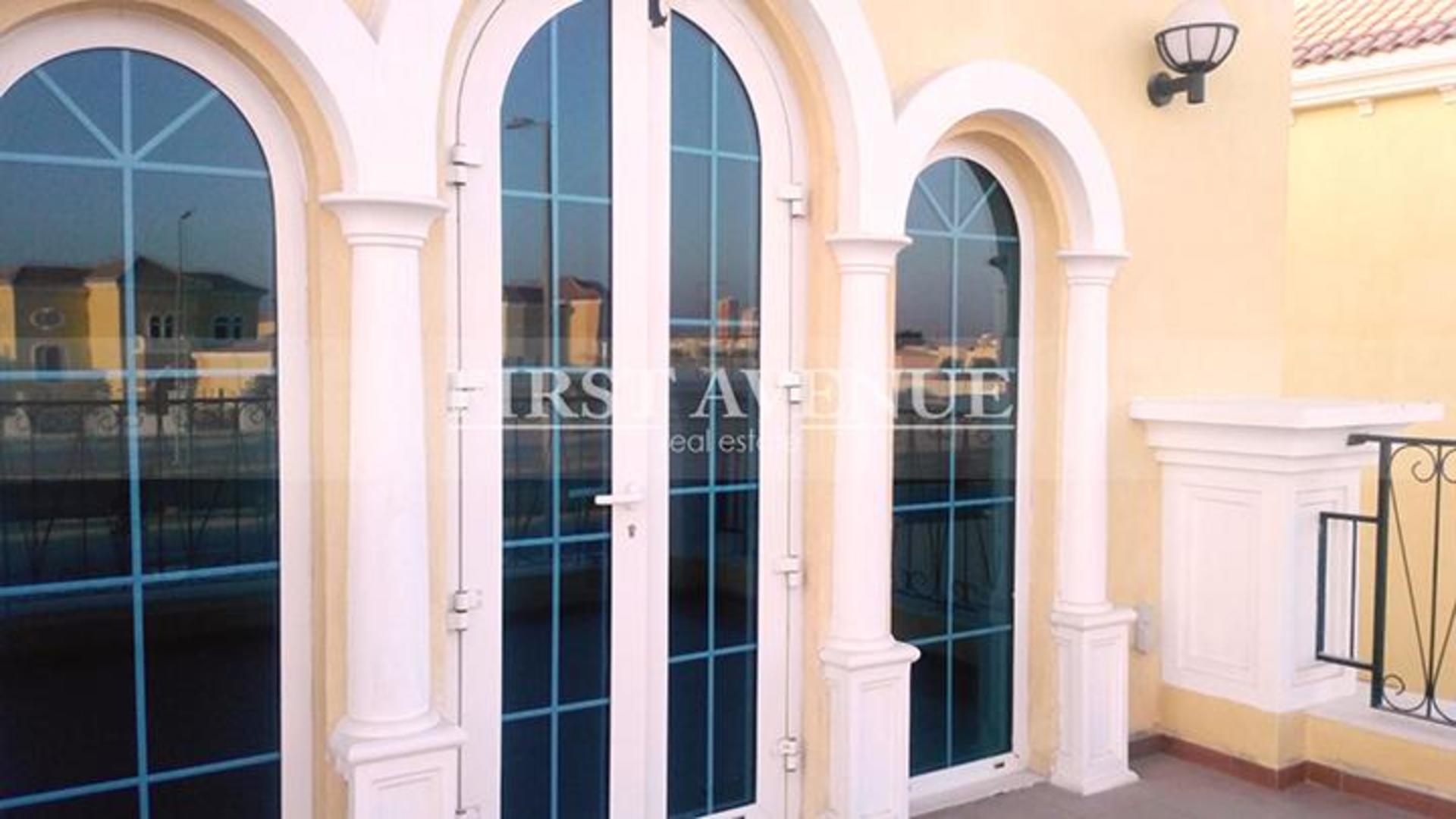 Stunning 3 Beds + Maids in Jumeirah Park First Avenue Real Estate