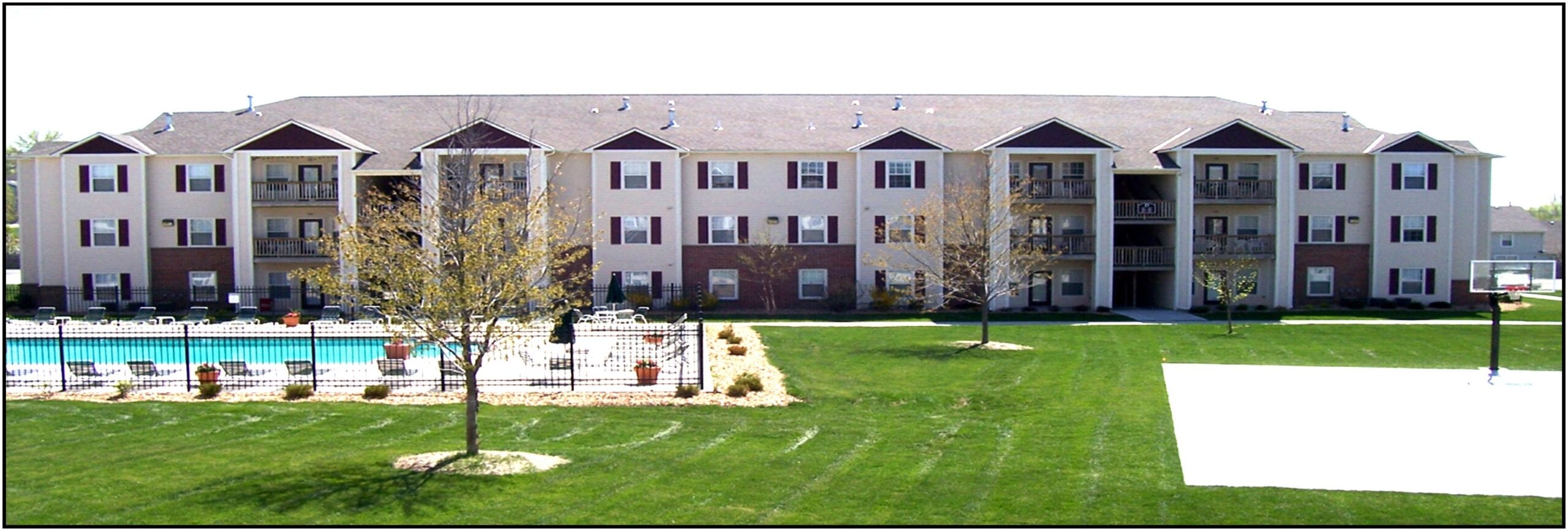 Parkway Commons Apartments First Construction LLC