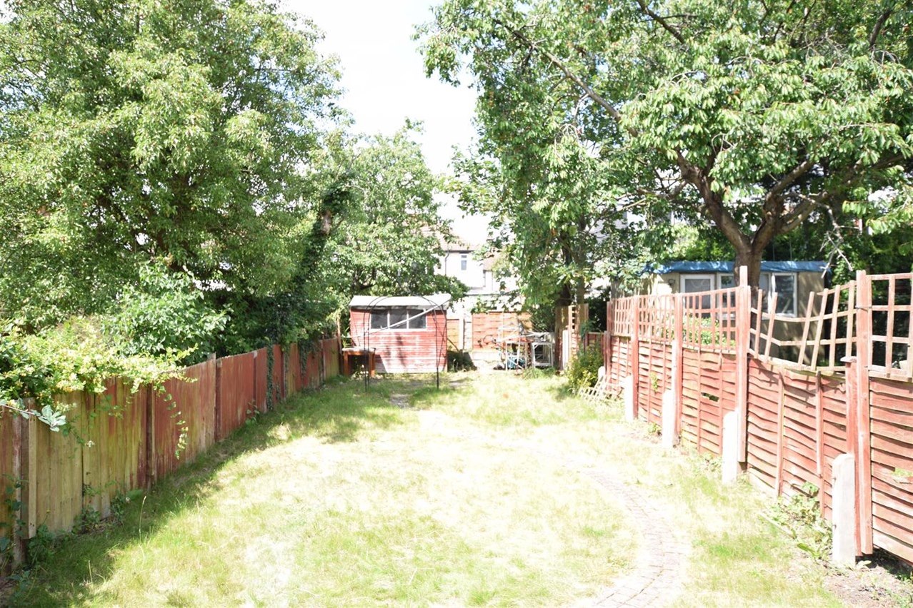 Somerville Road, Chadwell Heath, RM6 First Contact Property Services