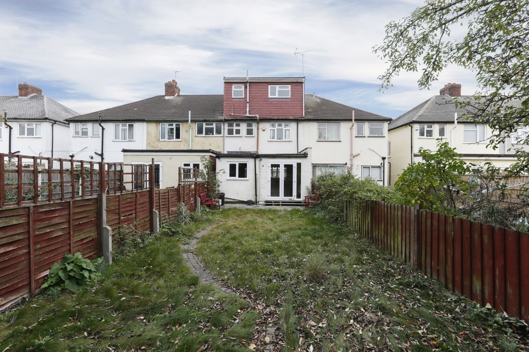 Somerville Road, Chadwell Heath, RM6 First Contact Property Services