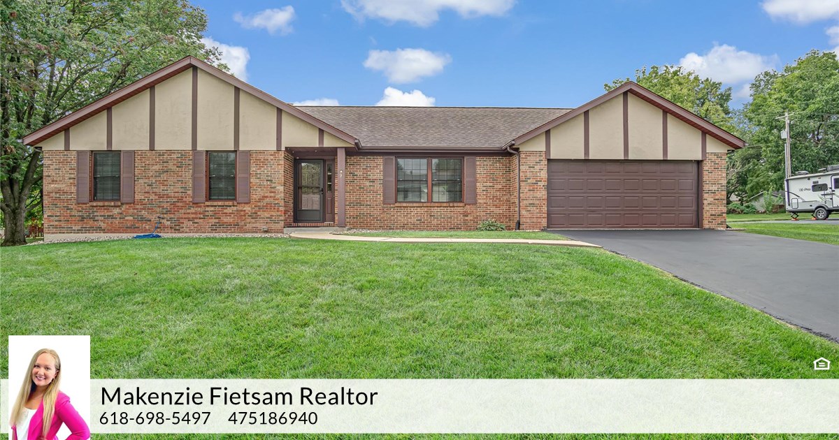 9 Sandwedge Dr, Belleville, IL 62220