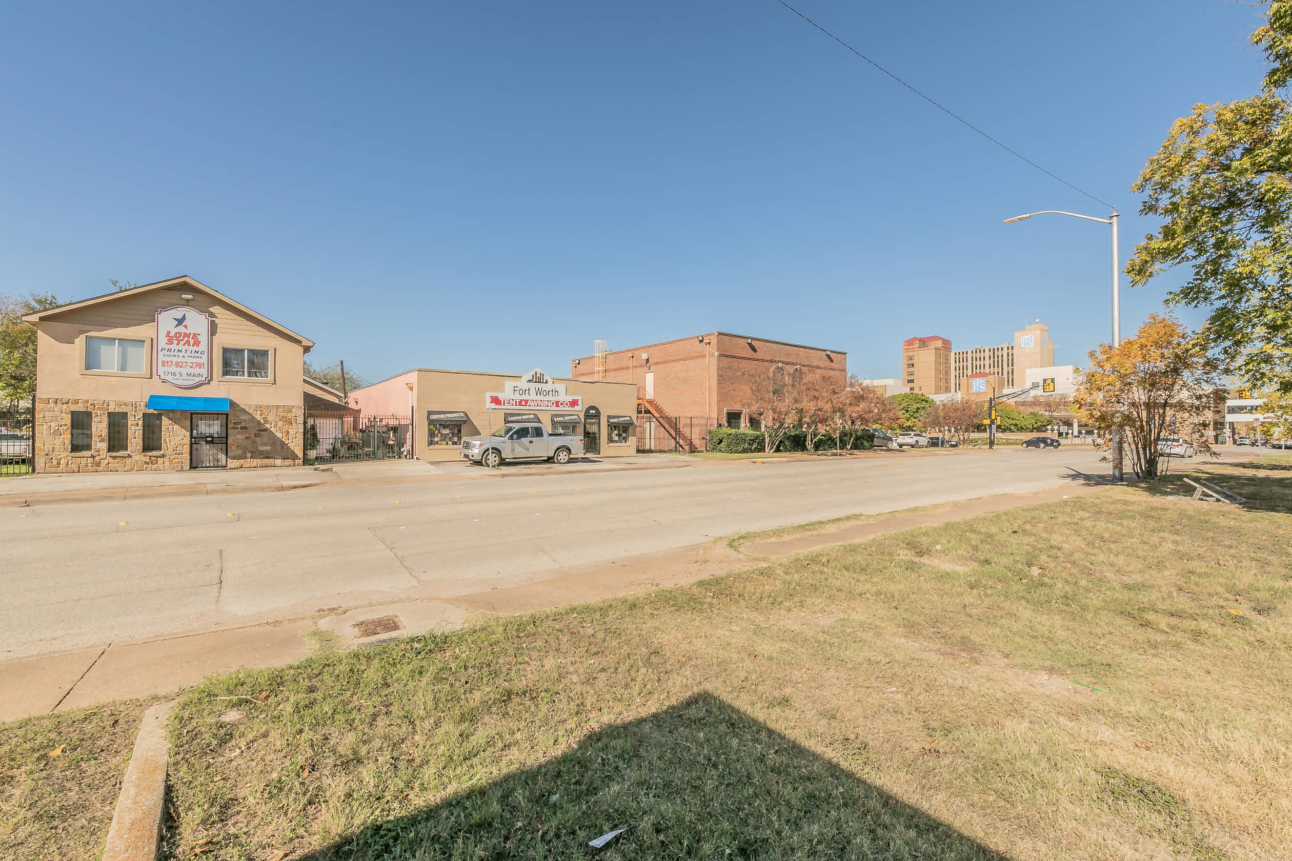 1701 S Main Street Fort Worth TX 76110 SOLD