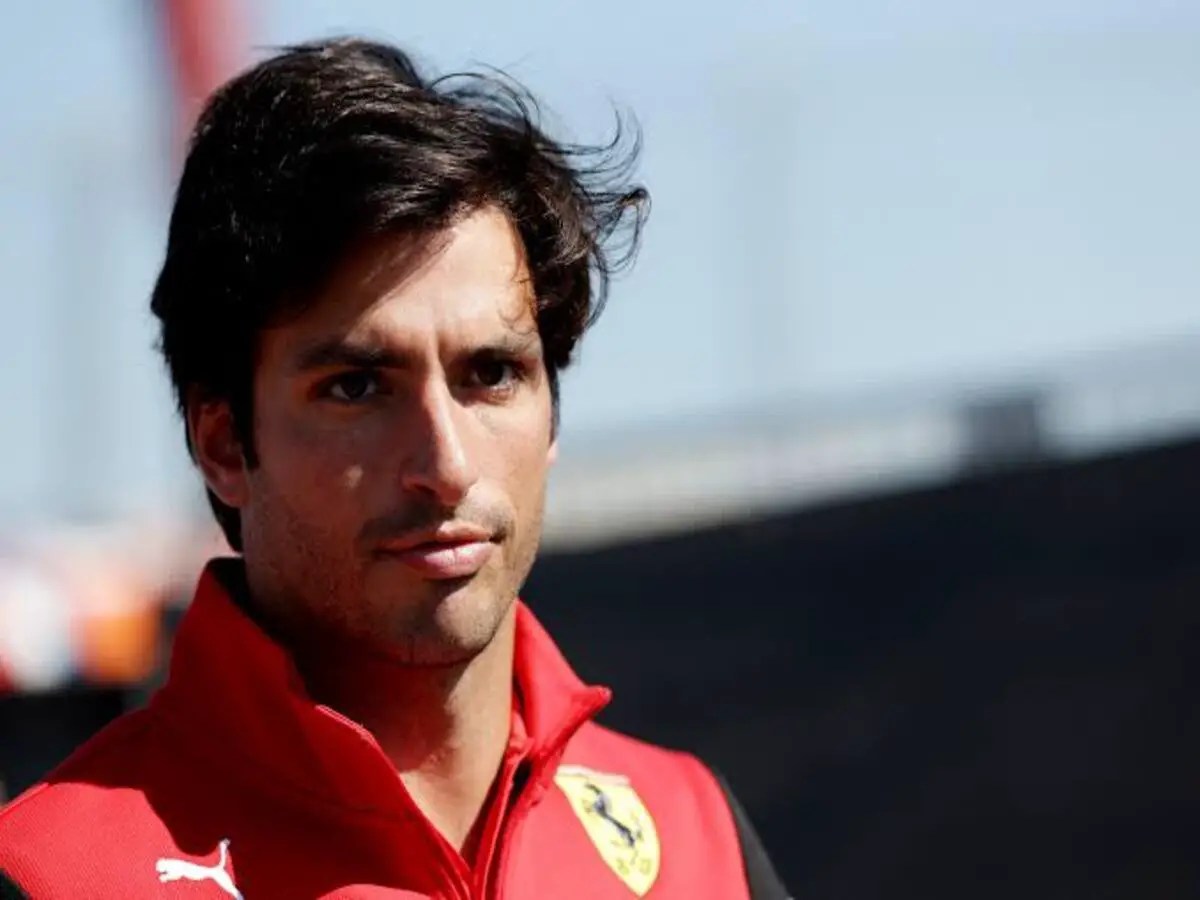 Carlos Sainz CHEATING rumors wreck havoc as Redditors claim he deceived(010)
