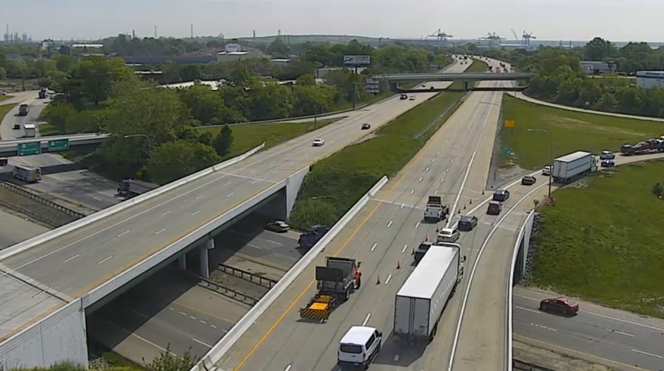Happeing Now I495 NB Closed To Accident Involving DelDOT Truck