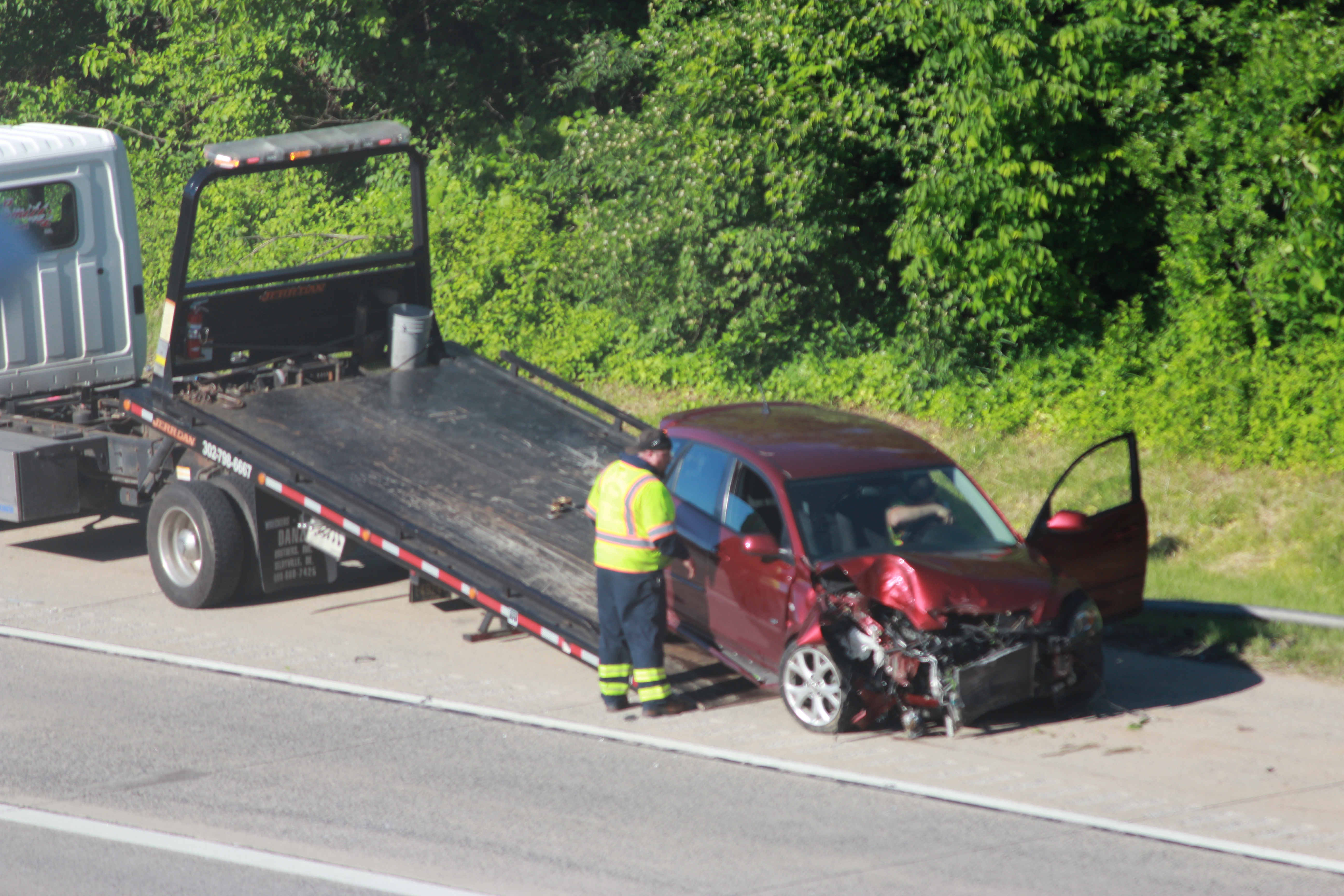 Driver Narrowly Escapes Death On I495 After Leaving The The Roadway