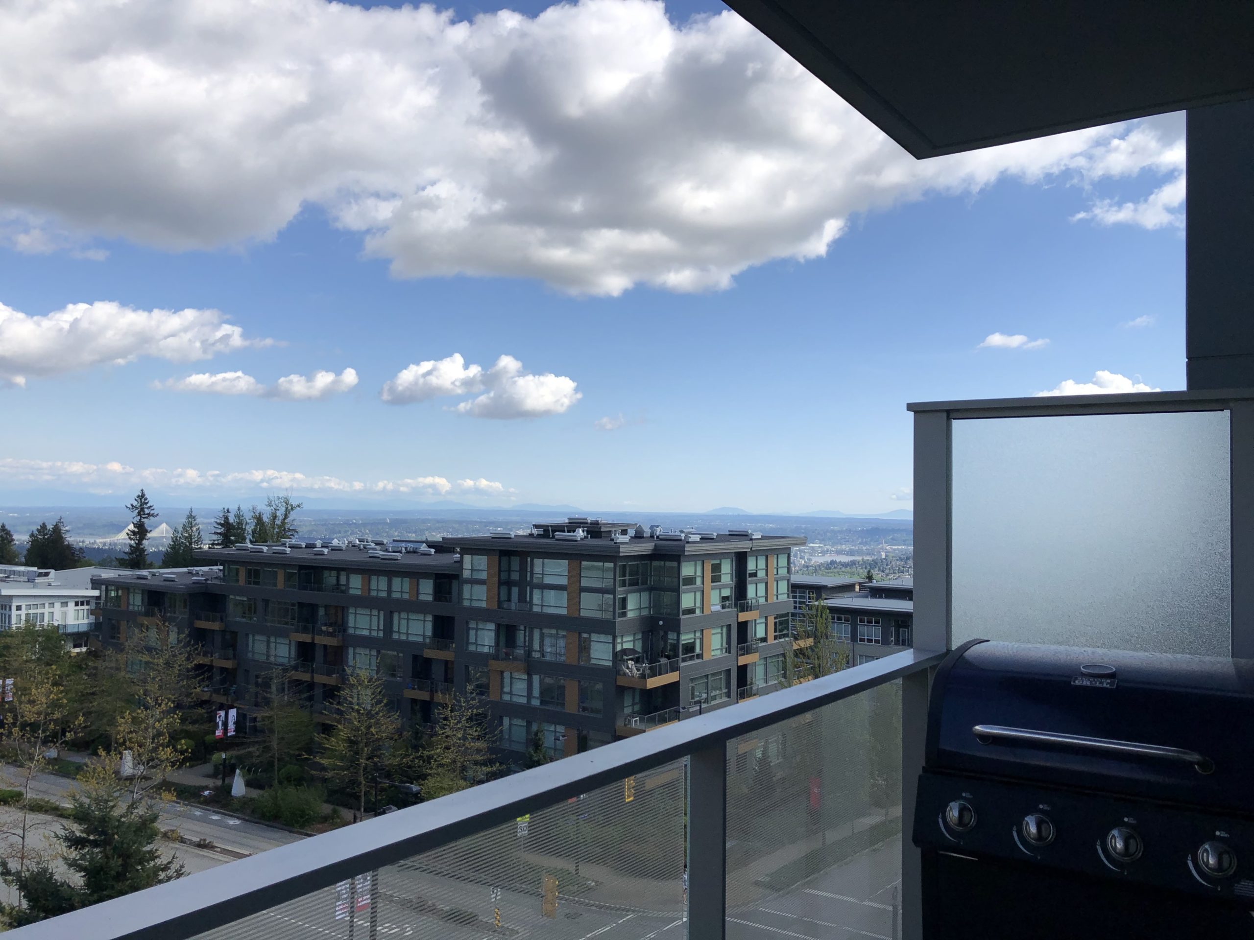 Centreblock 9393 Tower Road, Burnaby First Stay Realty Inc