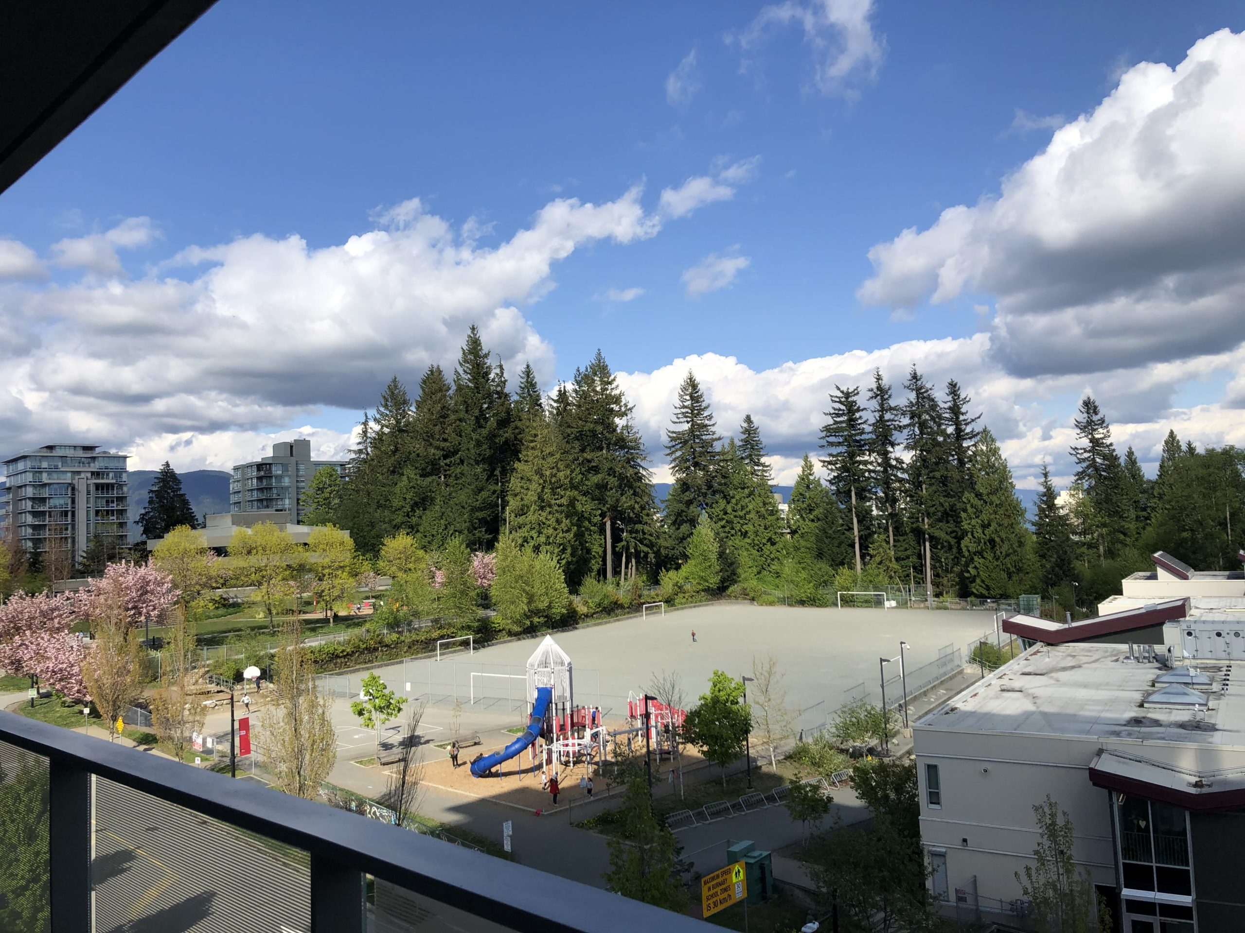 Centreblock 9393 Tower Road, Burnaby First Stay Realty Inc