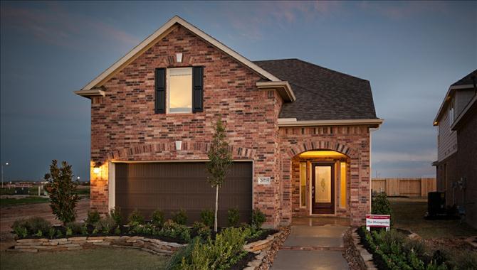 Pine Creek at Canyon Lakes West FirstWalk