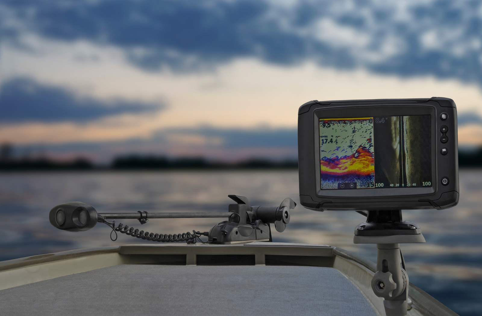 Best Fish Finders Under 300 Fishermen's Angle