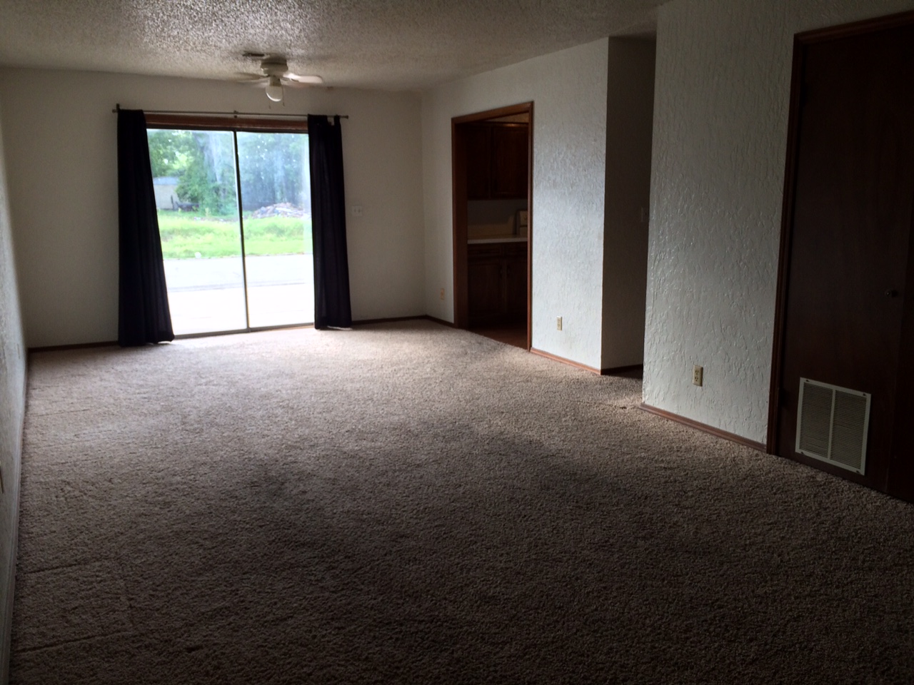 Available NOW 517 A Street NW, Jamestown Apts Fisher Properties