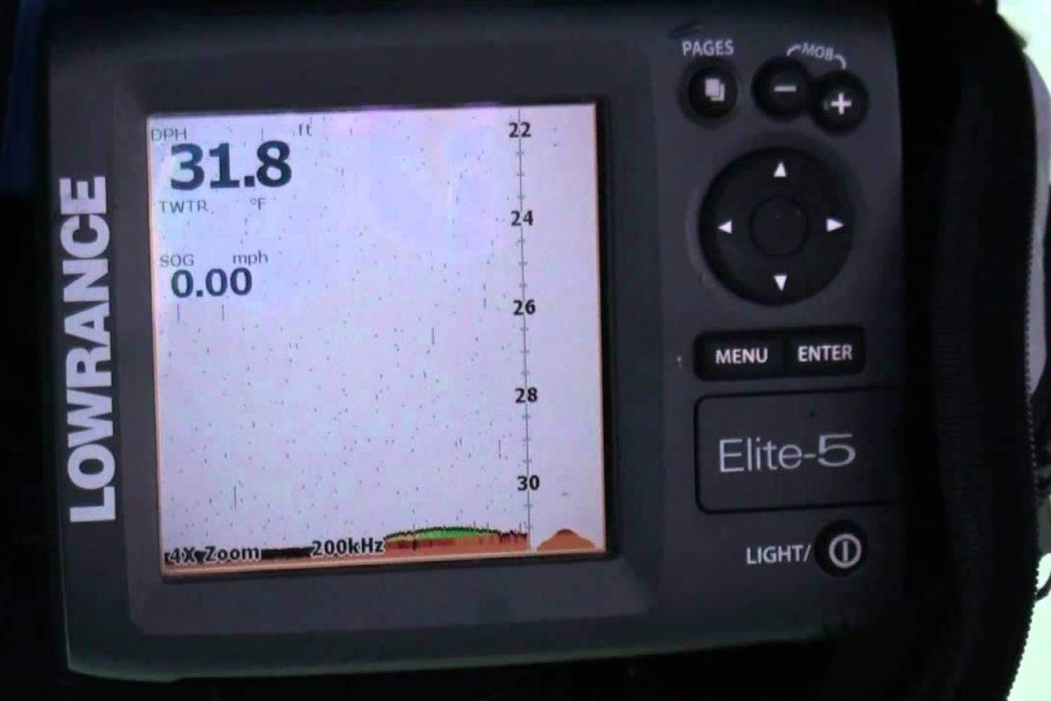Lowrance Elite-5 HDI Review in 2025 - Fish Finder