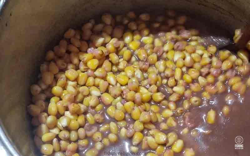 How to cook Chocolate Corn / Maize for fishing I Old School Carp Bait I
