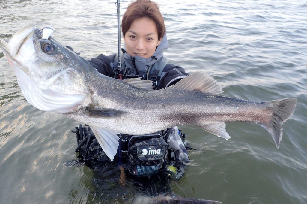 流れをよく見極め複雑な流れの中にあるヨレを探してランカーシーバス Fishman公式ブログ
