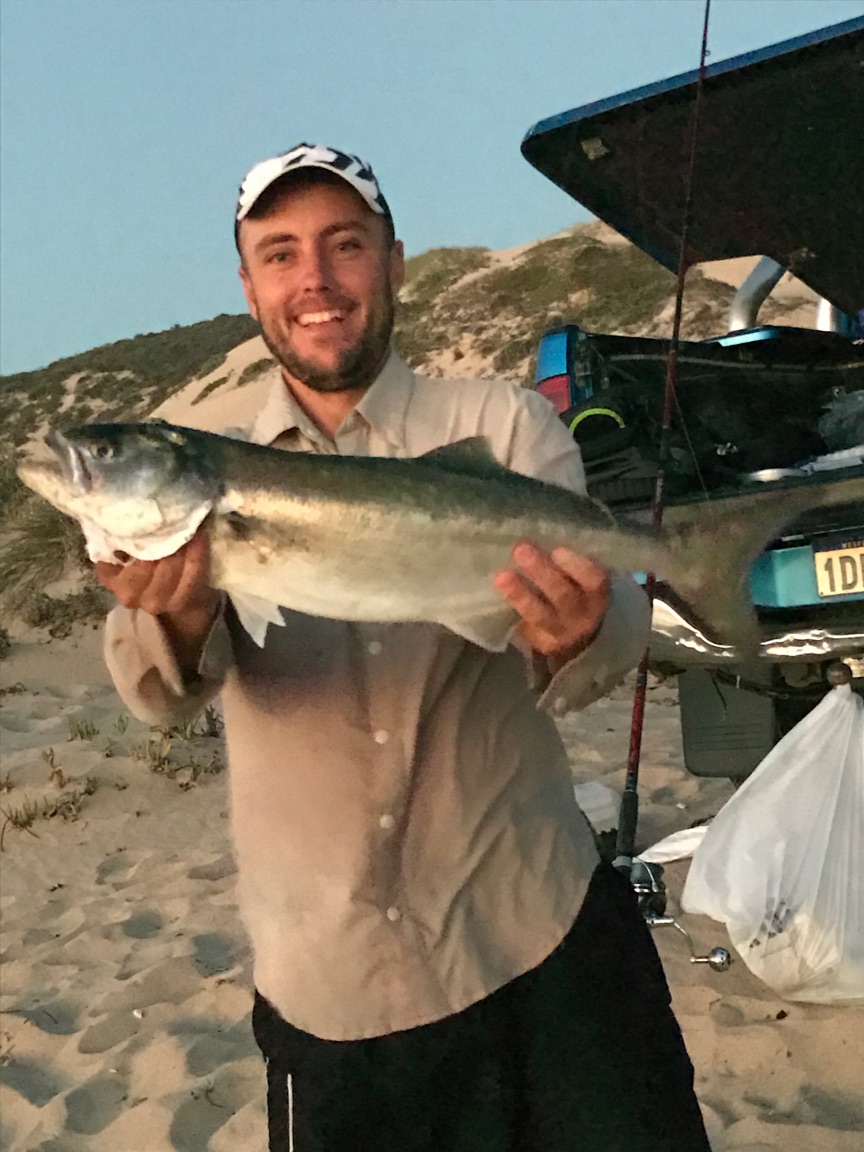 S bend tailor Fishing Fishing WA. Fishing Photos