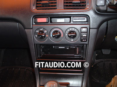 How to remove a Honda Accord car stereo - (1993 to 1998) - Fitaudio.com