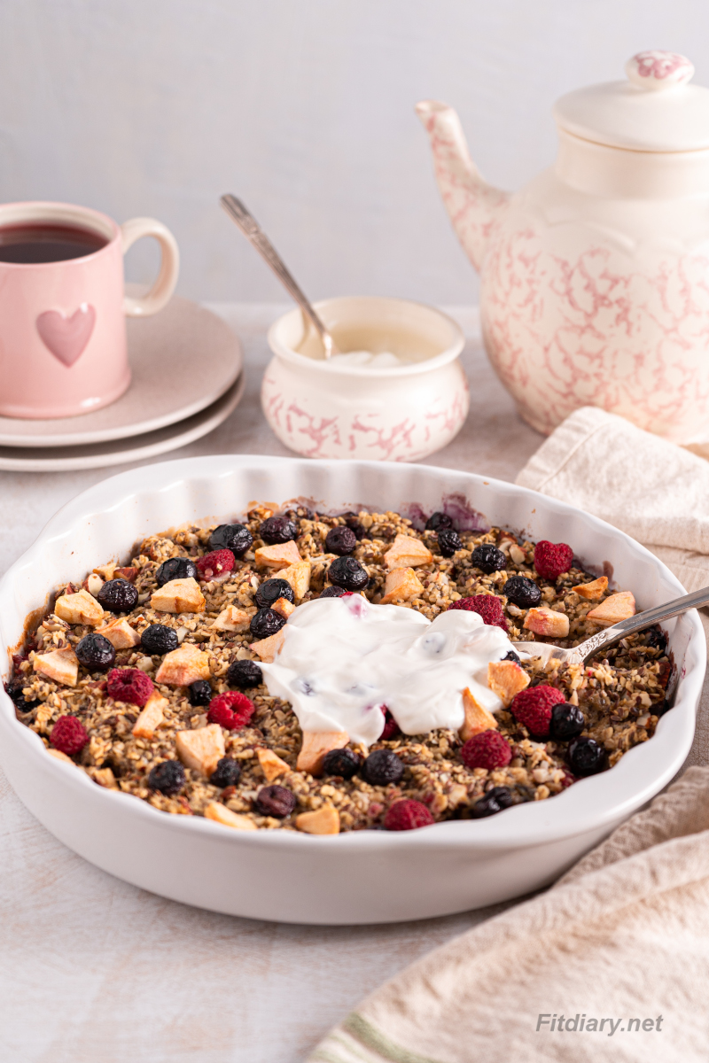 Apple Berry Baked Oatmeal delicious, healthy, and easy breakfast