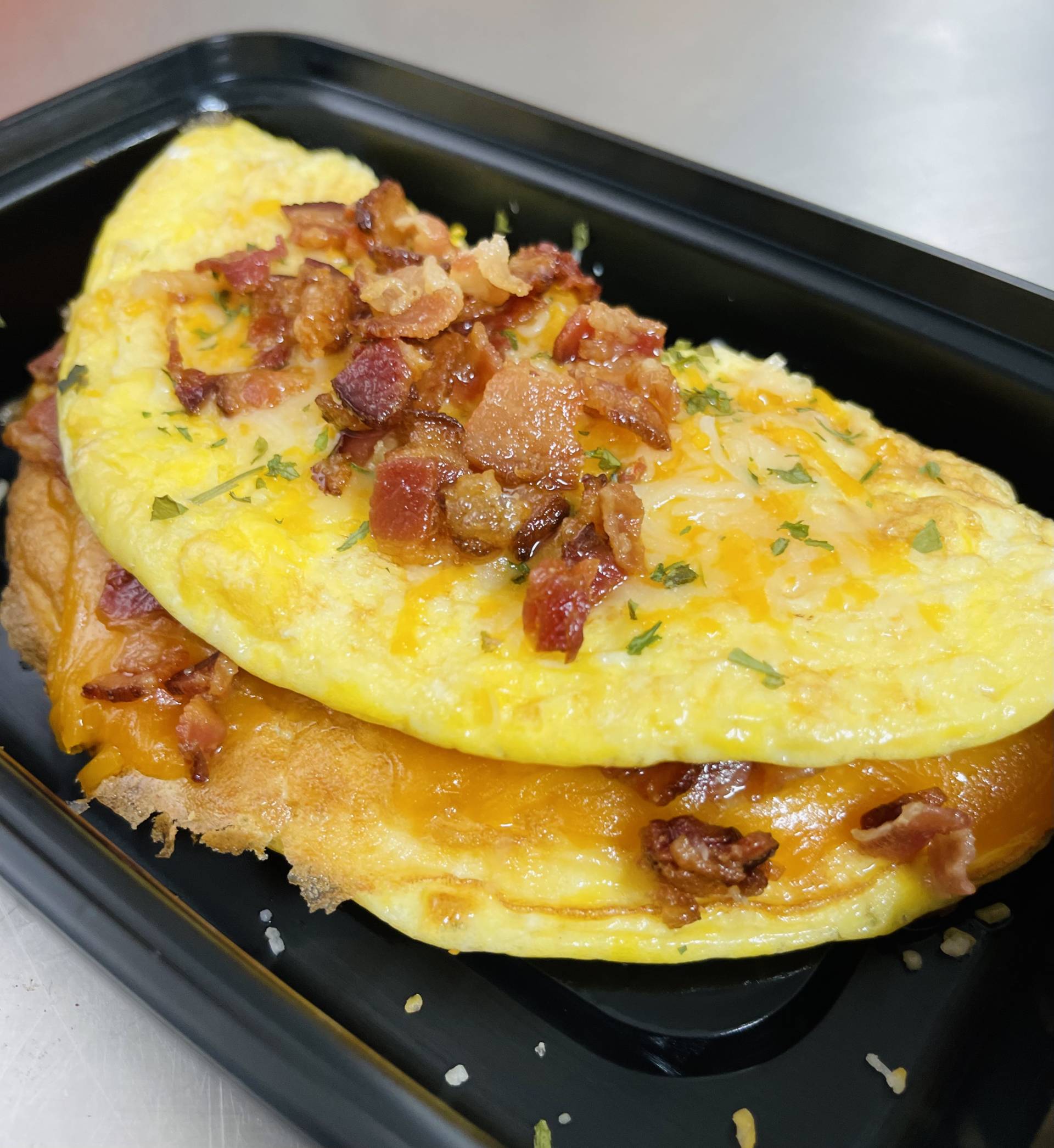 Cheesy Bacon Omelette Fit N' Fresh Ponce