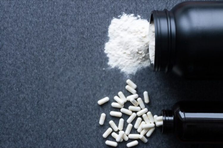 How Much Water to Drink While Taking Creatine?