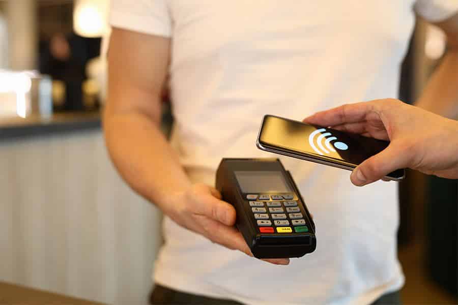 27 Contactless Payments Statistics for 2024