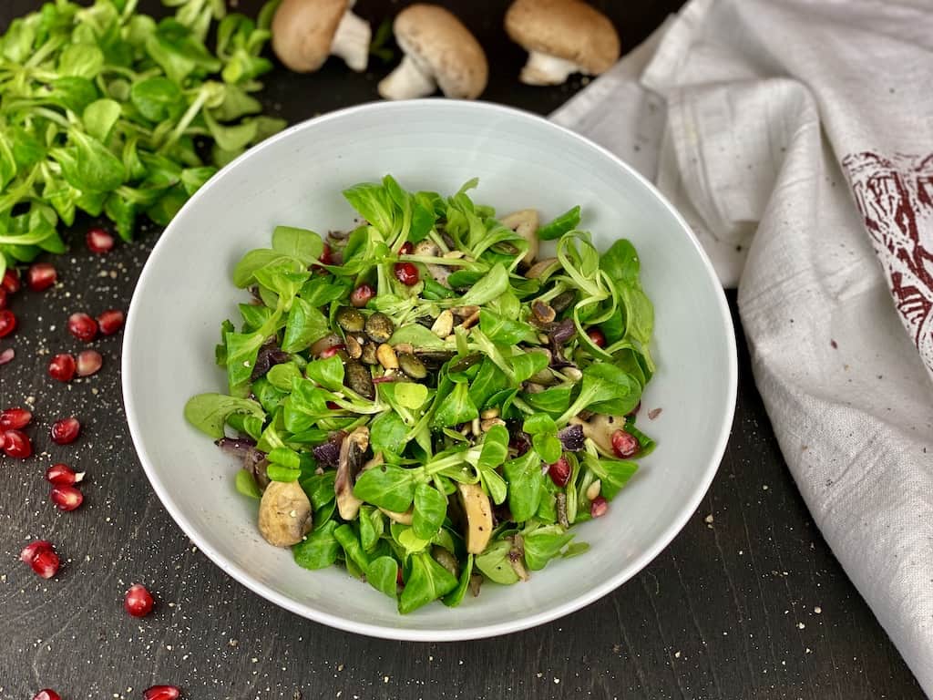 Fruchtiger Feldsalat leichtes Salat Rezept zum Abnehmen