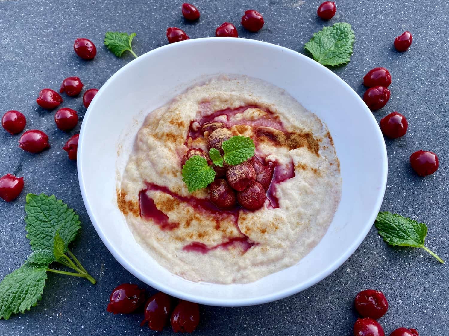 Protein Grießbrei mit Kirschen 🍒 Gesundes Grieß Rezept