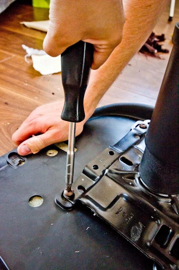 How To Disassemble Office Chair in Only 6 Easy Steps