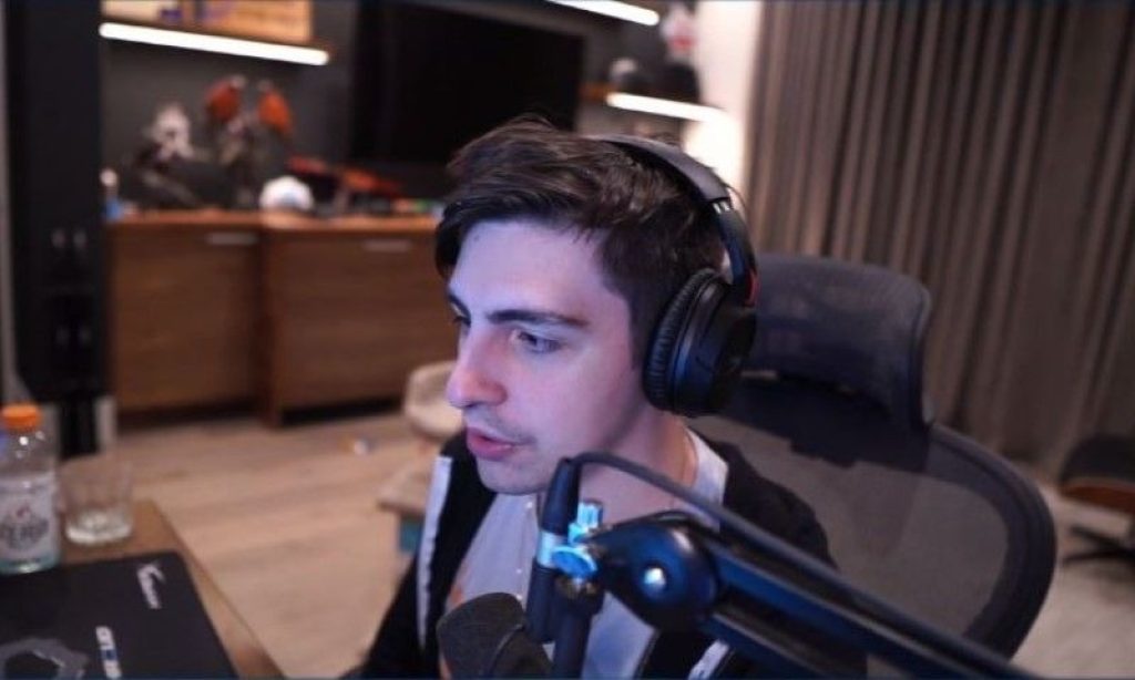 What Chair Does Shroud Use? The Best Gaming Chair in 2024