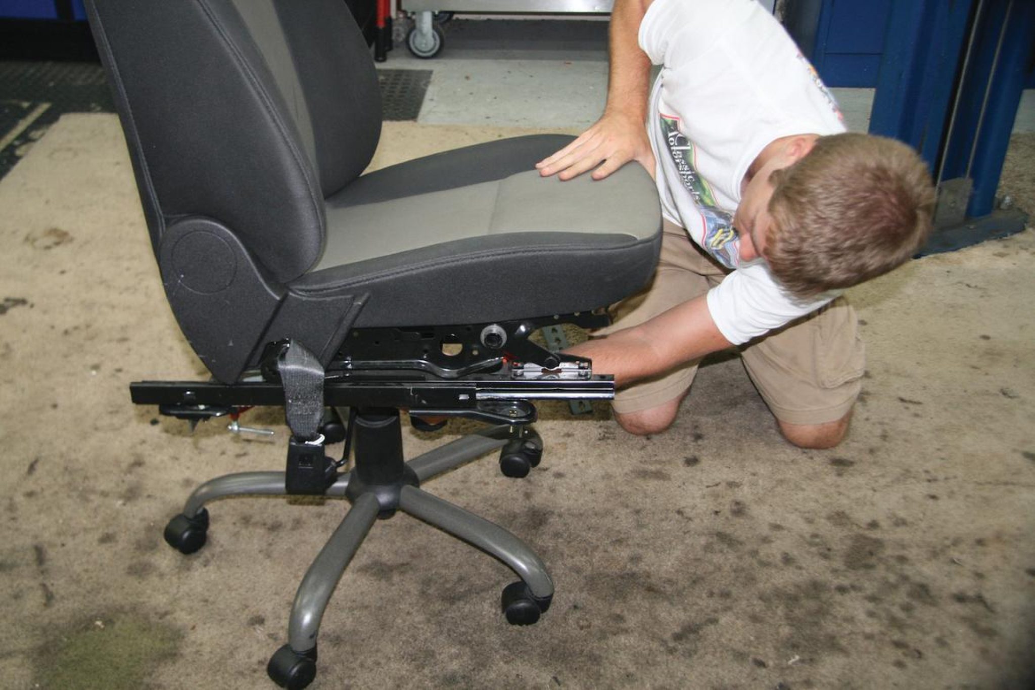 Why Does My Office Chair Sink? 2 Easy Methods To Fix