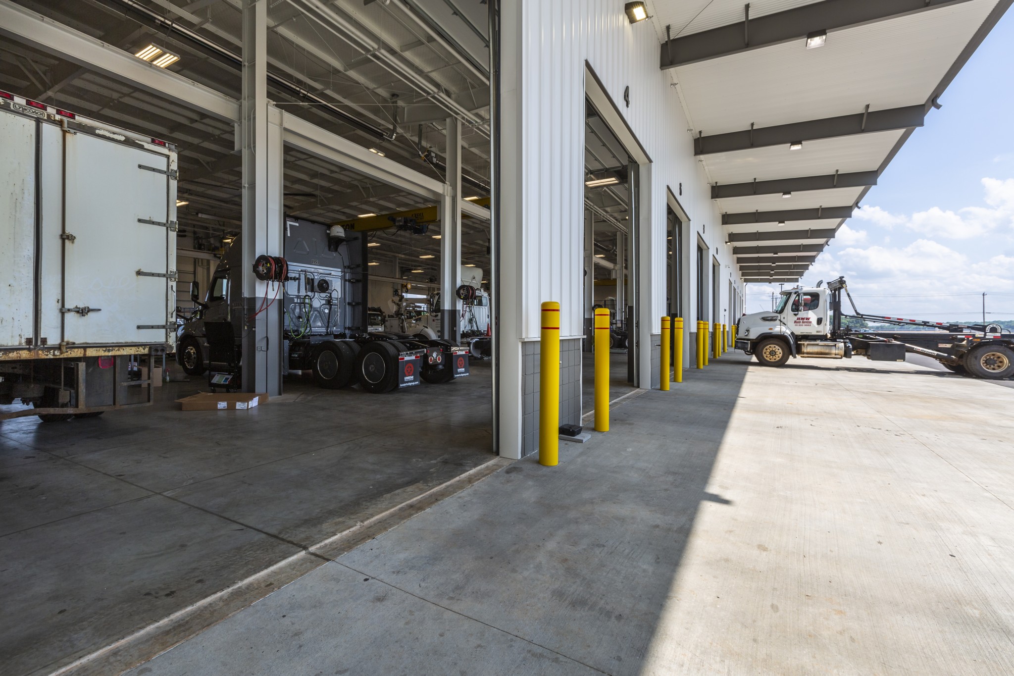 Neely Coble / Velocity Truck Madison, AL Fitzgerald + Associates