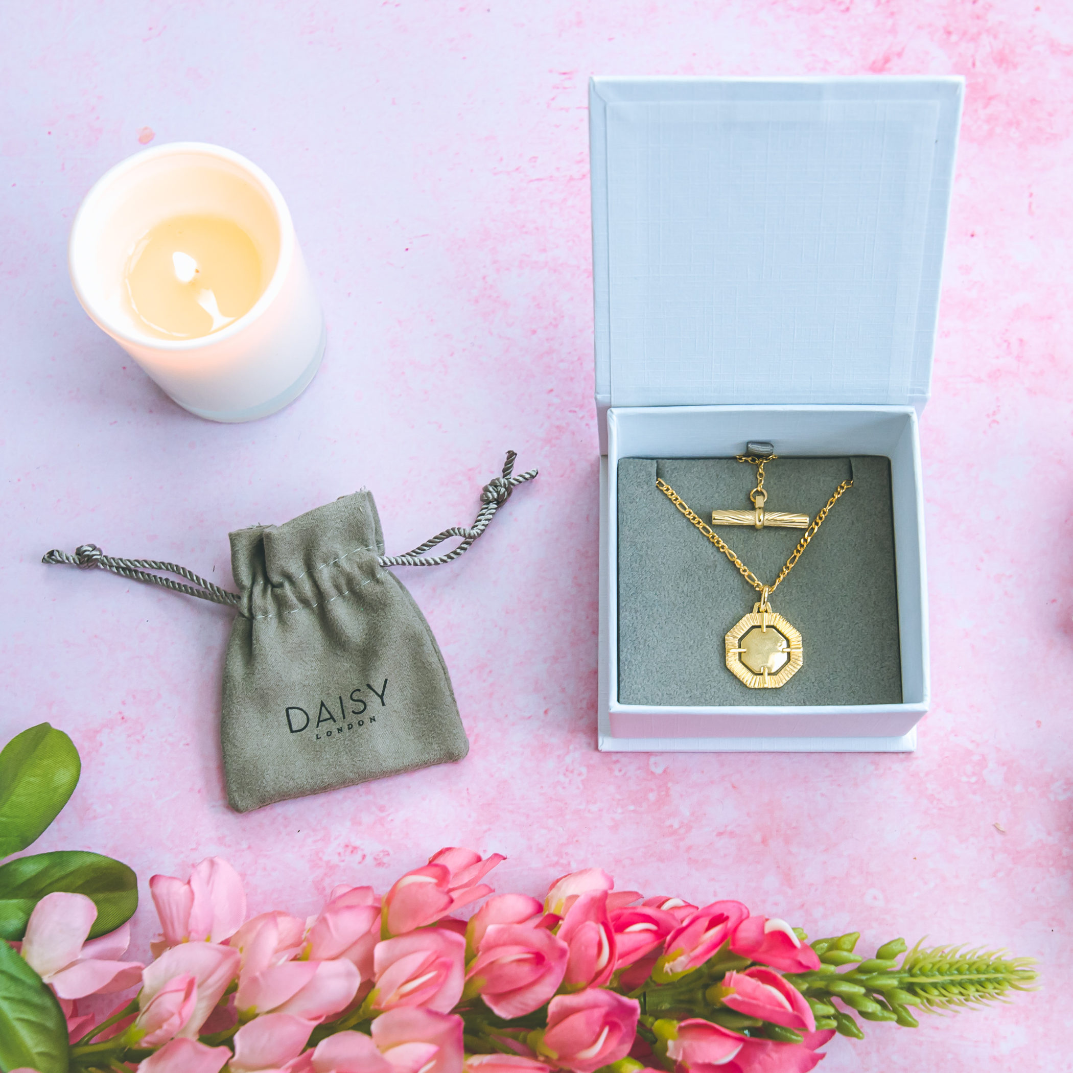 Review Daisy London Jewellery Five Little Doves
