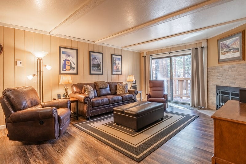 Summit Condos in Mammoth Lakes