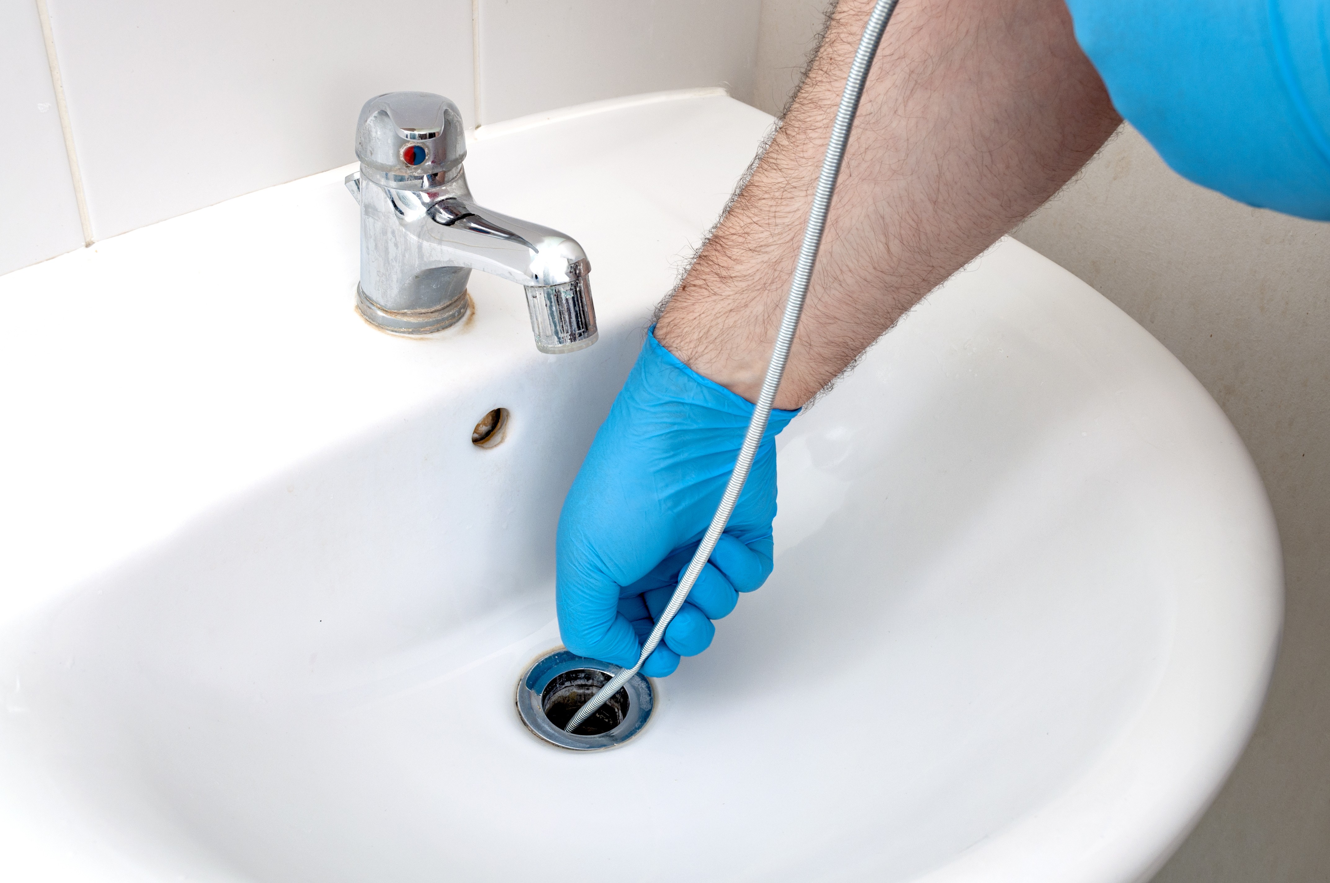 Best Options for Cleaning Drains and Sewer Lines FixALeak