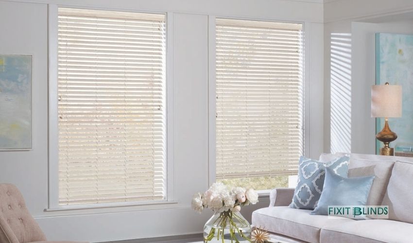 Which Is Better, Blinds Or Curtains Comparison Guide 2022