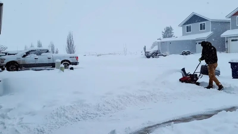 Toro 721 Vs 821: A Comprehensive Comparison of Single-stage Snowblowers