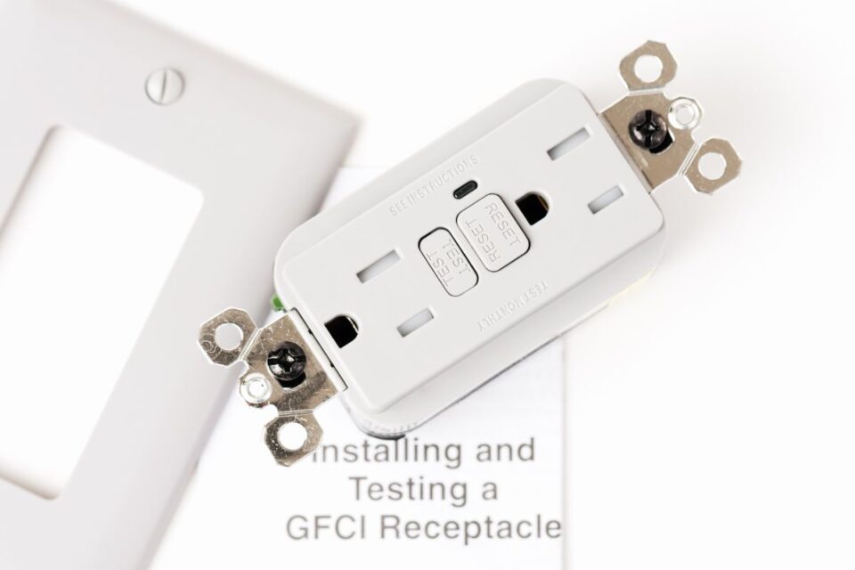 Gfci Outlet Making Noise (Clicking, Buzzing, Humming, Crackling, Loud