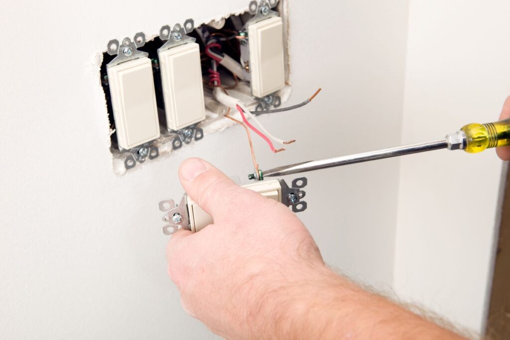 Can You Use 15 AMP Switch On 20 AMP Circuit? » Fix It Wired