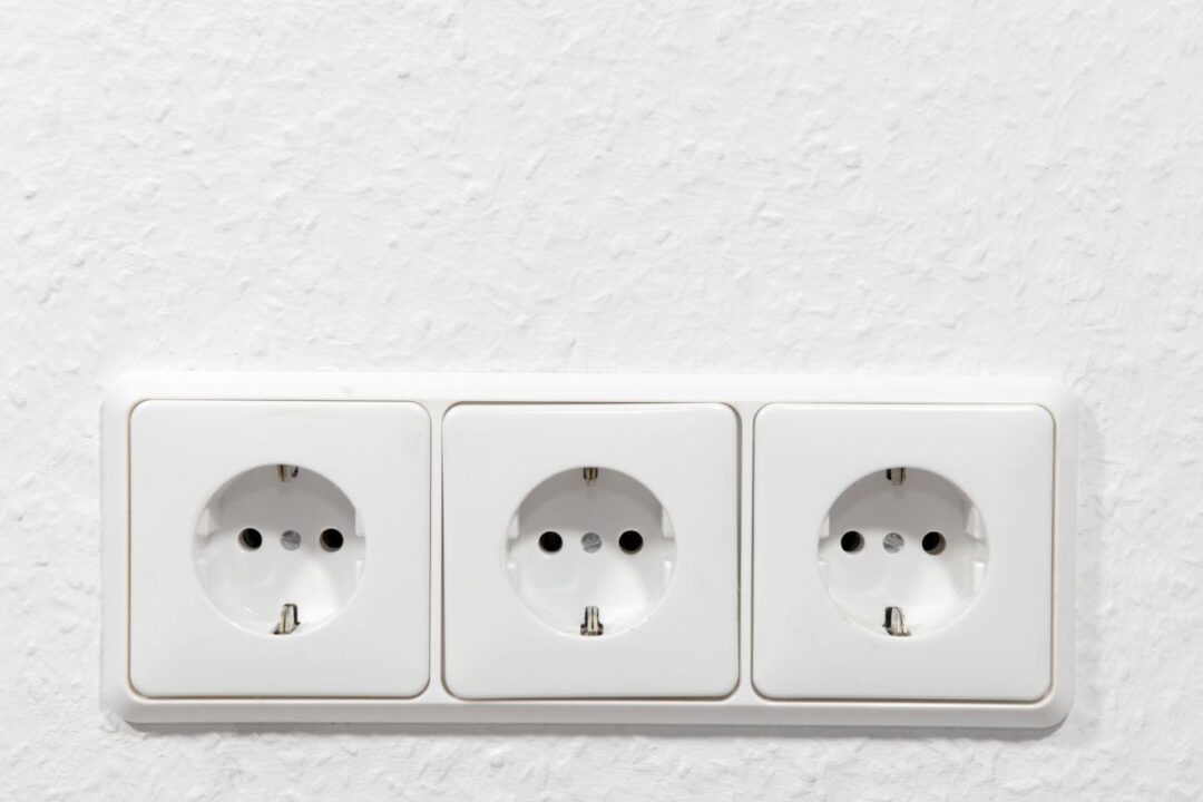 How To Abandon An Electrical Outlet? » Fix It Wired