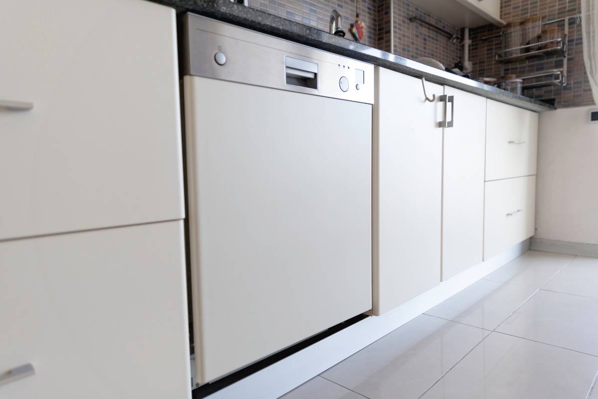 How Do You Fix A E2 F2 Error Code In Whirlpool Dishwasher? » Fix It Wired