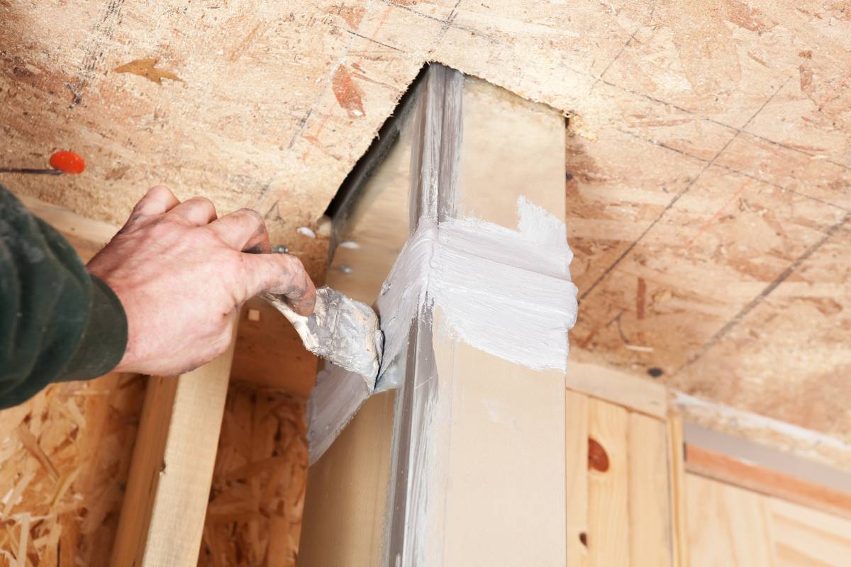 How To Run HVAC Duct In 2x4 And 2x6 Wall? » Fix It Wired