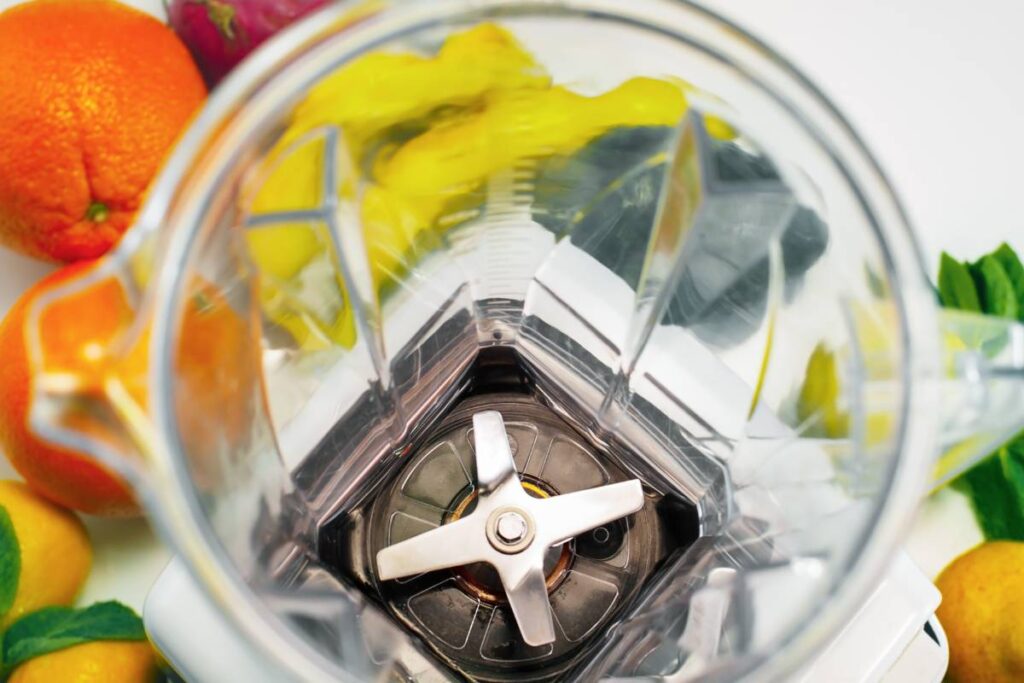 5 Ways To Fix A Blender Leaking Through Blade » Fix It Wired