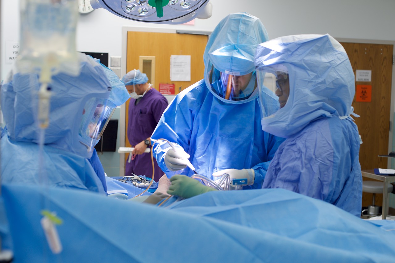 Treatment of arthritis of the knee joint SHELBOURNE KNEE CENTER